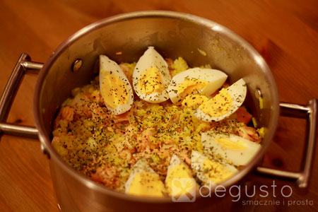 Kedgeree - potrawka z ryżu i ryby Potrawka z ryżu i ryby czyli Kedgeree 3 degusto - przepisy smaczne i proste